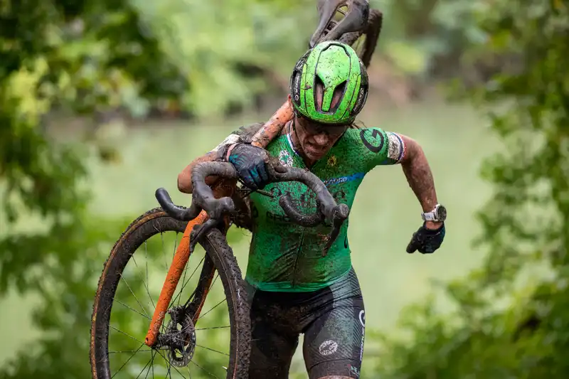 White and Mani Lead GO Cross at US Cyclocross Series Opener in Virginia - North American Roundup