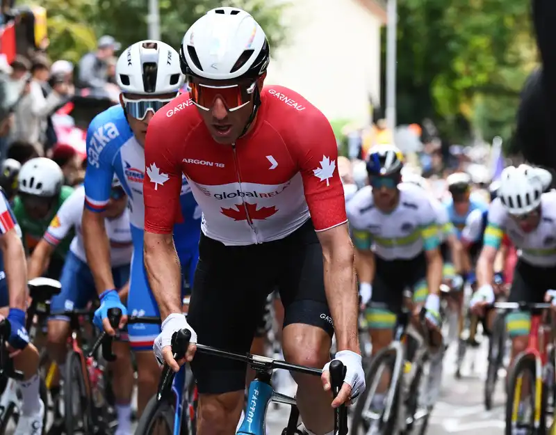 Michael Woods caught on camera eating bicarbonate of soda gel with a spoon during the World Championship road race.