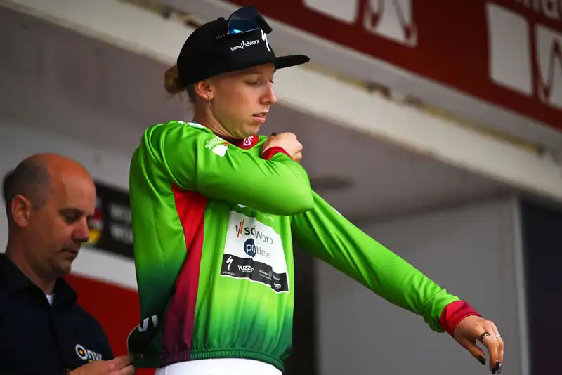 Jury Mistake, Confusion at Simac Ladies Tour Eliminates Lorena Wibes from European Champion Jersey on Stage 3