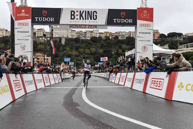 Tadej Pogañar wins with a solo victory at the shortened Beking Monaco Charity Criticium