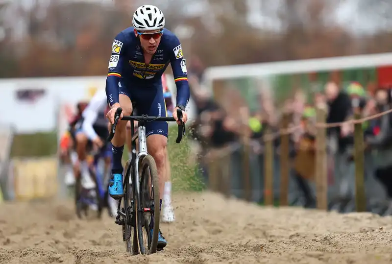 "Suspension cost me a lot of money" - Cyclocross racer Thun Aert on his way back to the front after a two-year ban